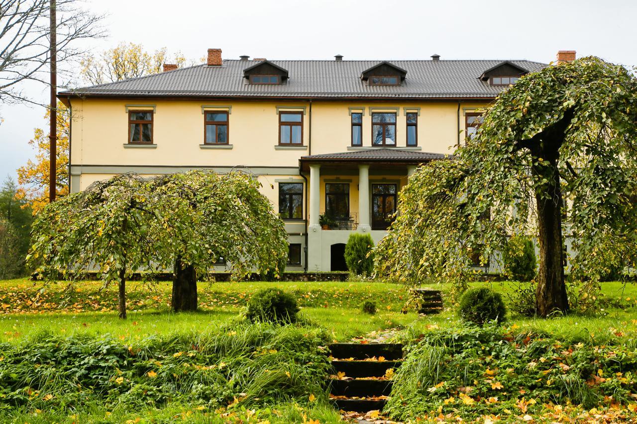 Hotel Grasu Pils Cesvaine Exterior photo