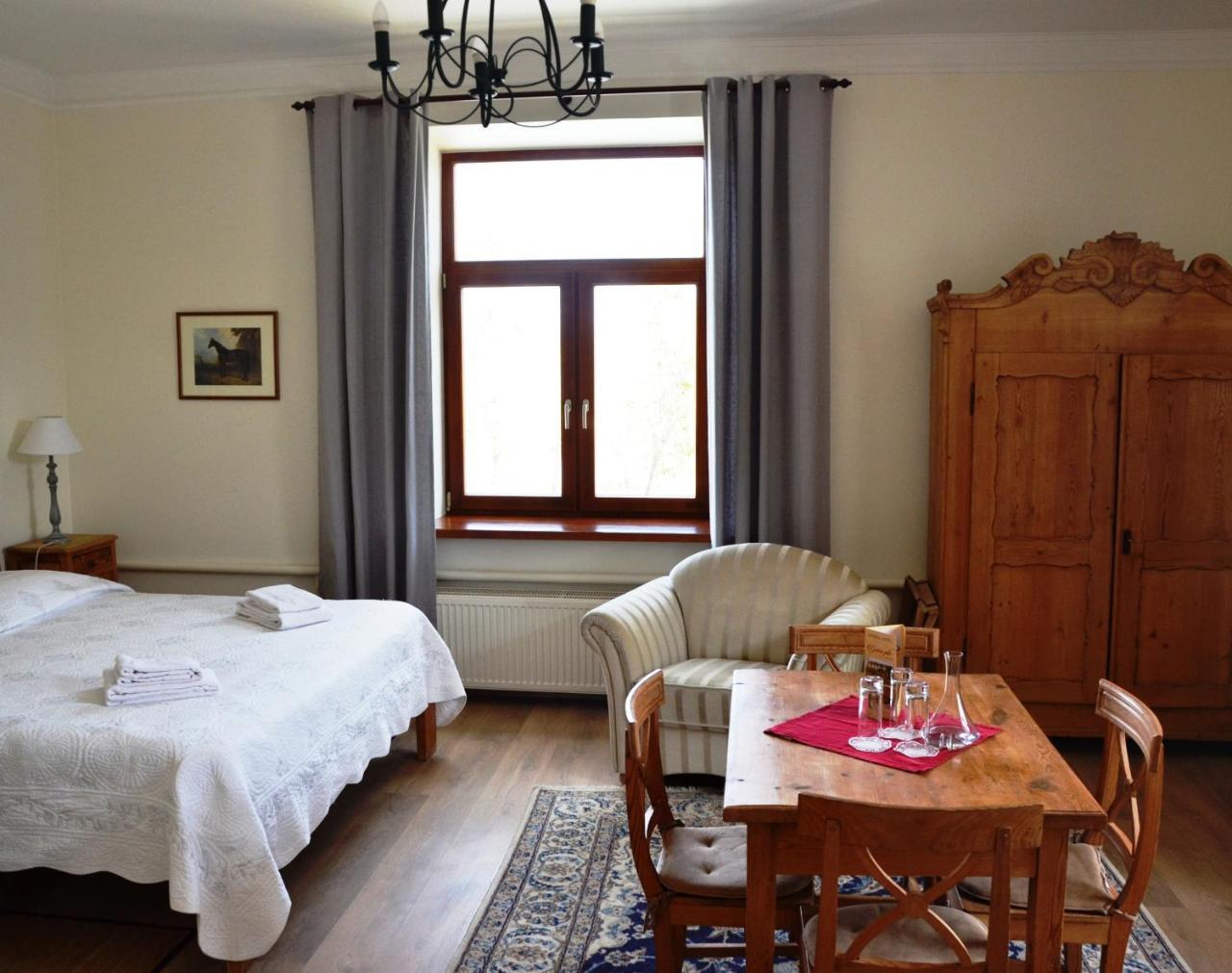 Hotel Grasu Pils Cesvaine Exterior photo